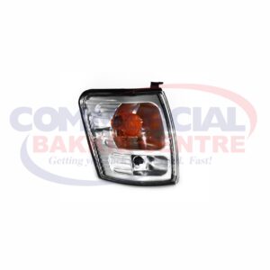 Toyota 02-04 Tn130 RH Black Corner Lamp