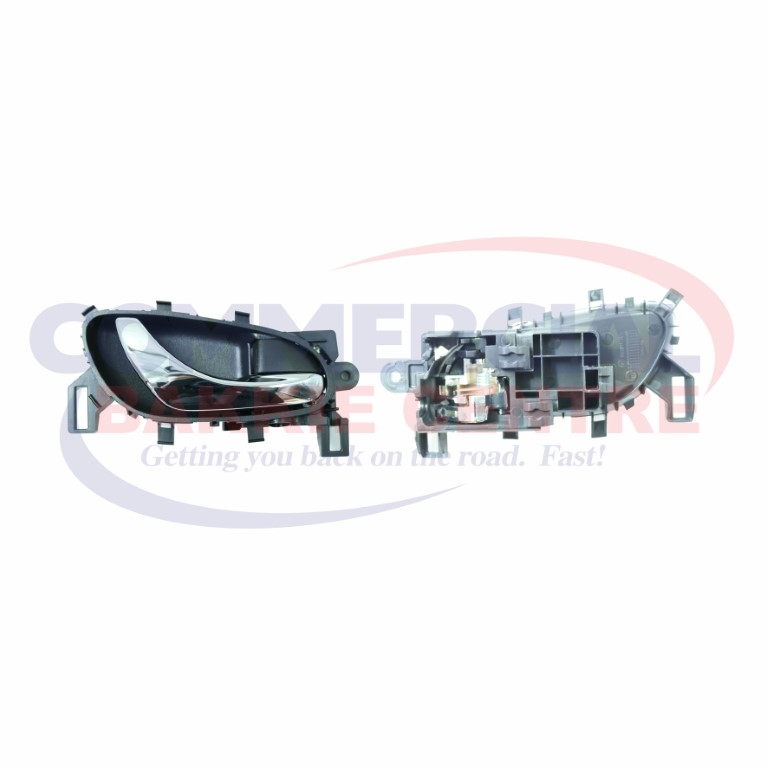 Nissan Navara RH Inner Chrome/Black Handle