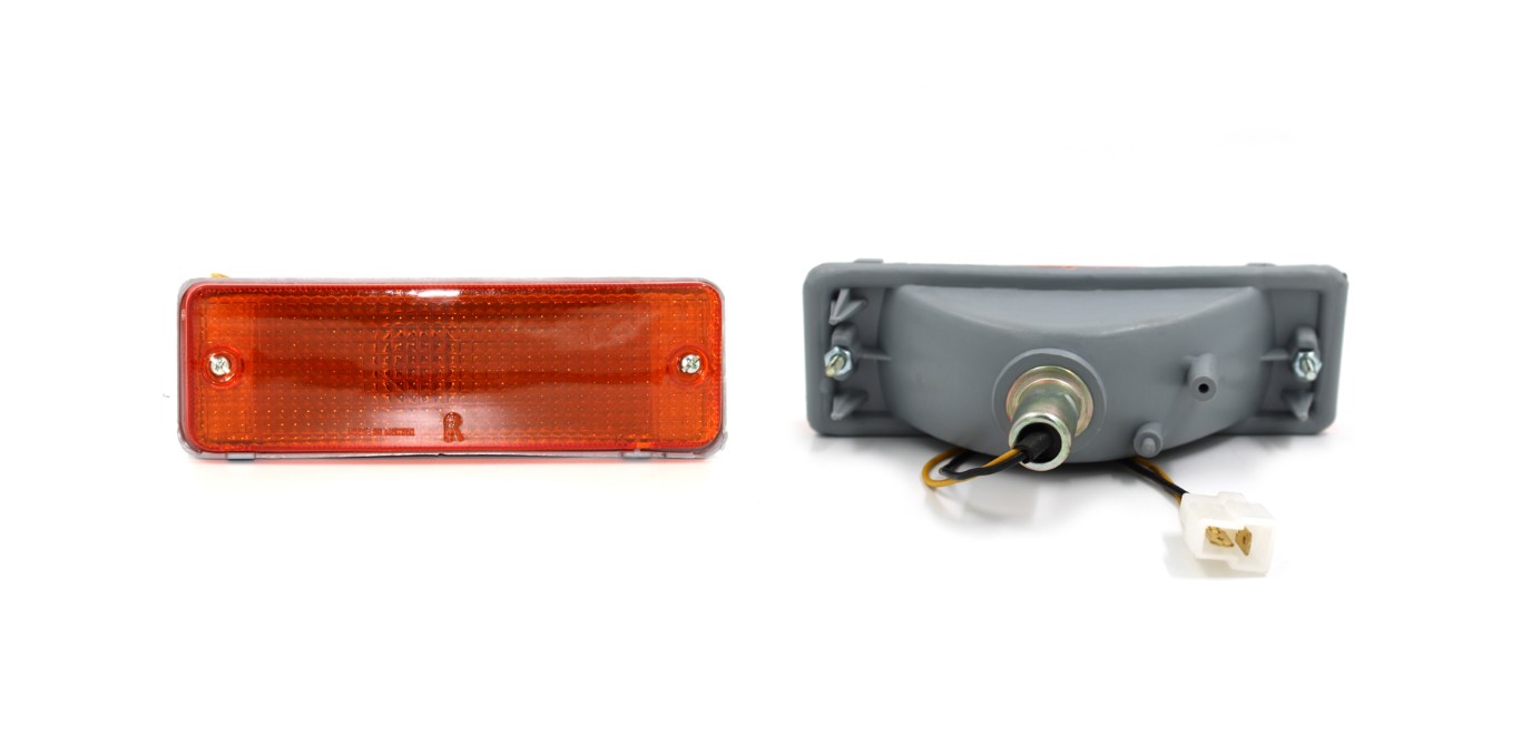 Toyota Hilux Yn Lamp RH Bumper Lamp