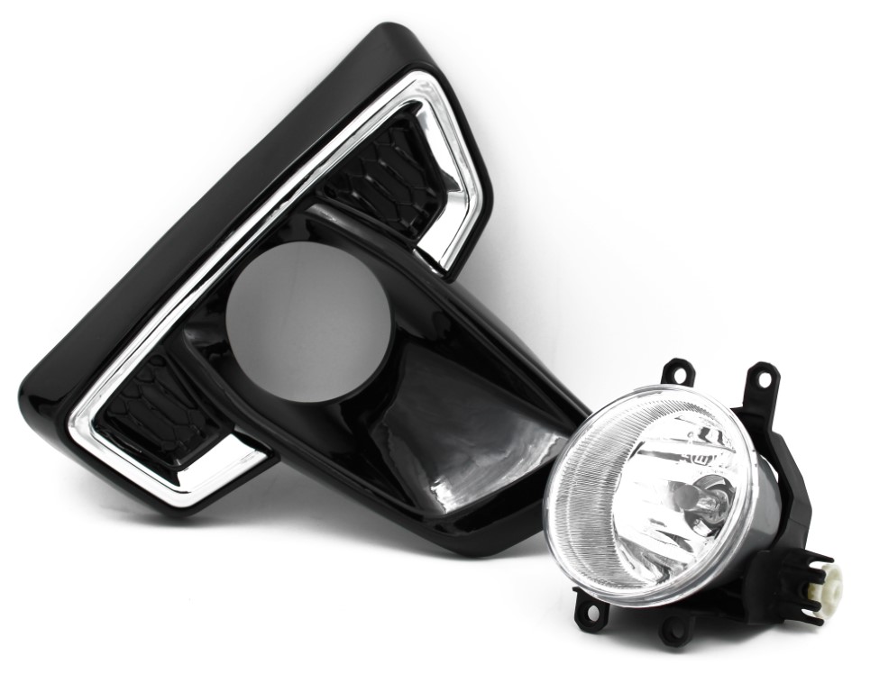 Toyota Hilux 18 - Yn160 LH Fog Lamp Cover