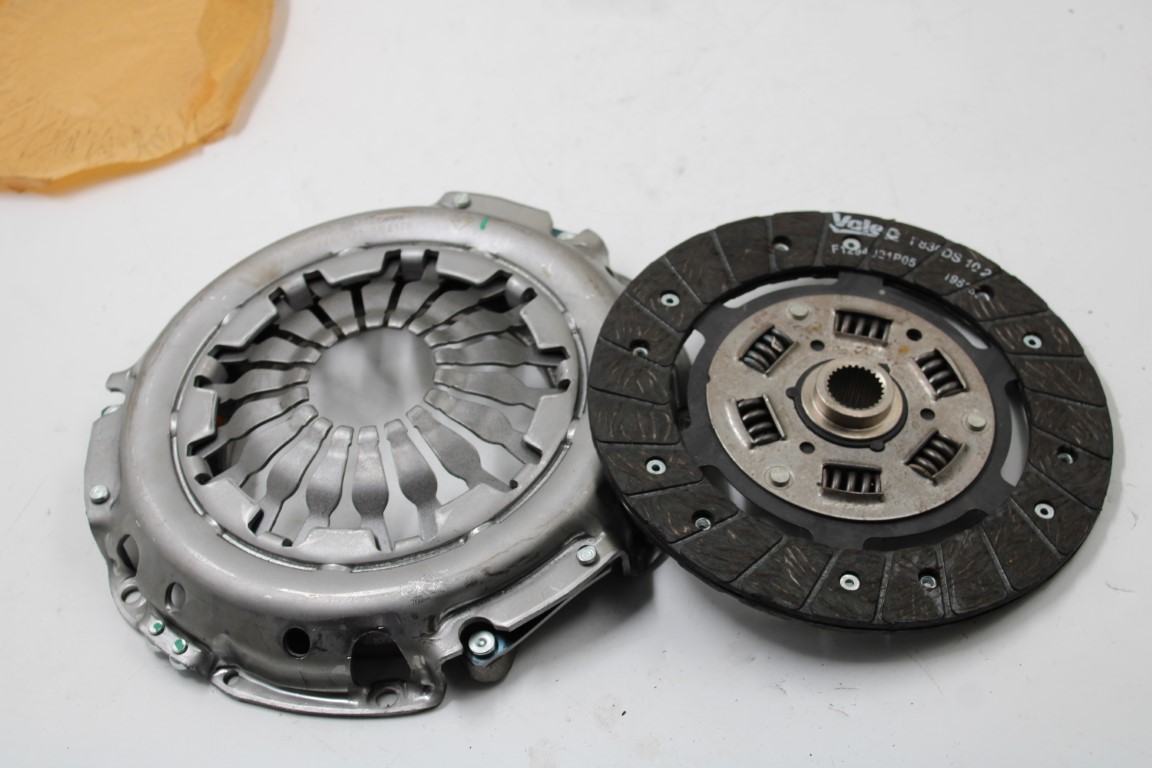 Nissan Np200 08 - 1.6 Clutch Kit